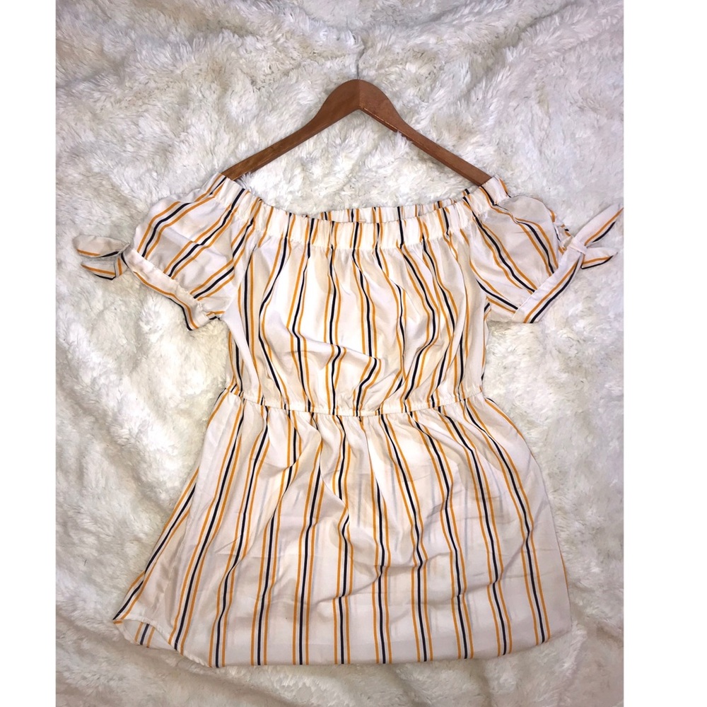 ✨New Yellow Striped Dress✨